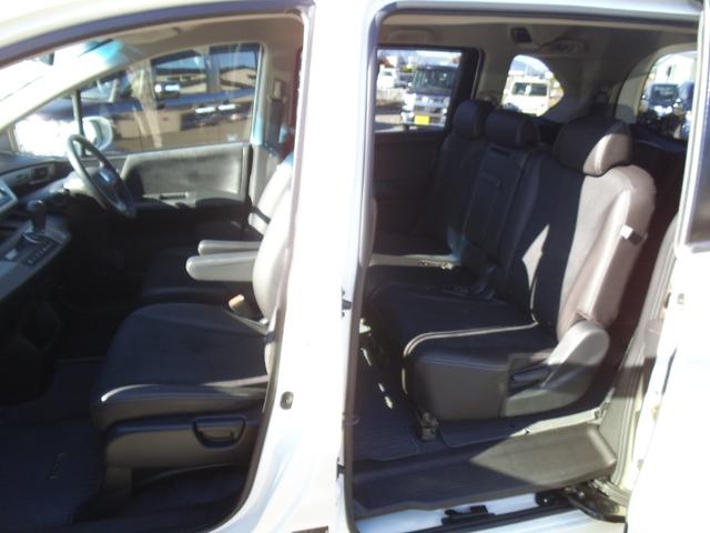 フリードハイブリッド ジャストセレクション　純正ナビ　フルセグＴＶ　Ｂｌｕｅｔｏｏｔｈオーディオ　スマートキー　両側パワースライドドア　クルーズコントロール　オートライト　ディスチャージヘッドライト　ＥＴＣ（13枚目）