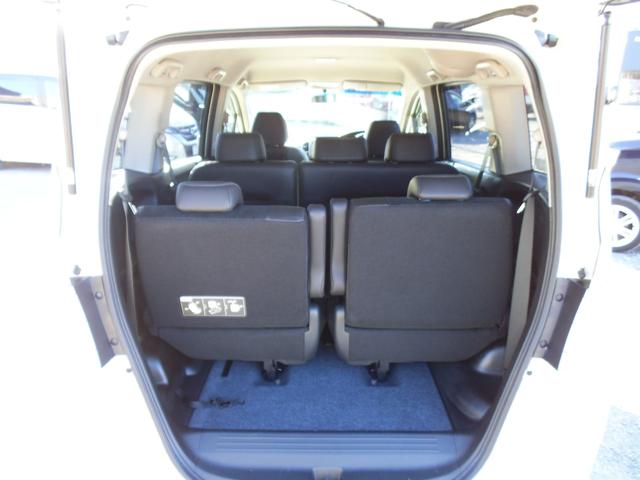 フリードハイブリッド ジャストセレクション　純正ナビ　フルセグＴＶ　Ｂｌｕｅｔｏｏｔｈオーディオ　スマートキー　両側パワースライドドア　クルーズコントロール　オートライト　ディスチャージヘッドライト　ＥＴＣ（15枚目）