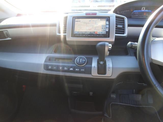 フリードハイブリッド ジャストセレクション　純正ナビ　フルセグＴＶ　Ｂｌｕｅｔｏｏｔｈオーディオ　スマートキー　両側パワースライドドア　クルーズコントロール　オートライト　ディスチャージヘッドライト　ＥＴＣ（20枚目）
