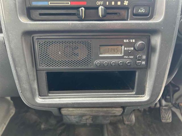 スクラムトラック 　５速マニュアル　エアコン　パワステ　３方開　２ＷＤ　荷台マット　あおりカバー　ヘッドライトレベライザー（33枚目）