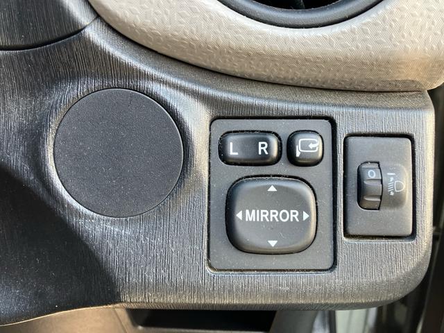 ヴィッツ Ｆ　キーレス　スペアキー　ＣＤ　電格ミラー　バイザー　プライバシーガラス（22枚目）