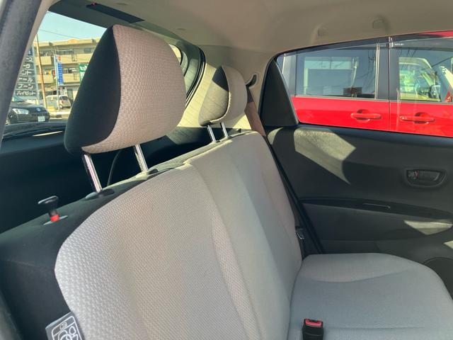 ヴィッツ Ｆ　キーレス　スペアキー　ＣＤ　電格ミラー　バイザー　プライバシーガラス（33枚目）