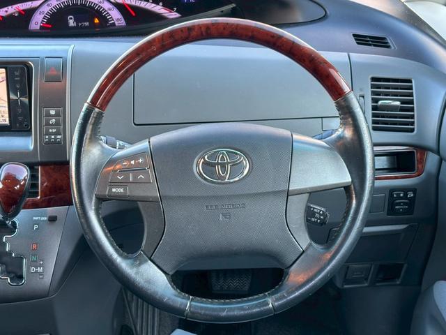 エスティマ ２．４アエラス　Ｇエディション　ナビ　フルセグＴＶ　バックカメラ　Ｂｌｕｅｔｏｏｔｈ　後席モニター　オートエアコン　ミラーウインカー　フォグランプ　純正ＡＷ　スマートキー　プッシュスタート（16枚目）