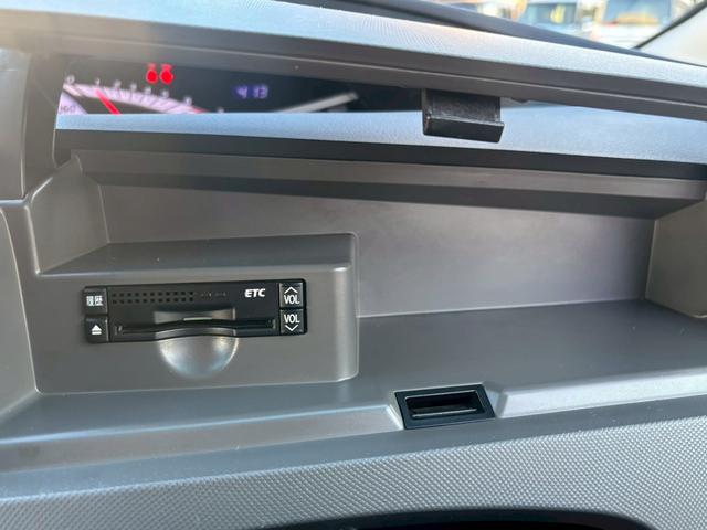 エスティマ ２．４アエラス　Ｇエディション　ナビ　フルセグＴＶ　バックカメラ　Ｂｌｕｅｔｏｏｔｈ　後席モニター　オートエアコン　ミラーウインカー　フォグランプ　純正ＡＷ　スマートキー　プッシュスタート（27枚目）