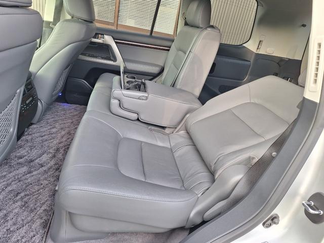 左リアシート
