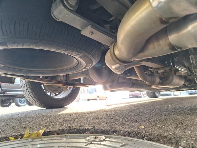 タンドラ ＳＲ５　２ＷＤ　５．７Ｌ　０７モデル　６人乗りベンチシート　９インチパナナビ　フリップダウンモニター　バックカメラ　レザーシート　２０インチＡＷ　ベッドライナー（14枚目）