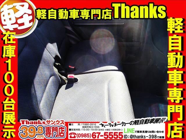 ご納車はご家族そろってお越しください！！素敵なお写真を撮らせて頂きます！！また、キッズルーム完備なので小さなお子様をお連れのお客様でも安心してご利用いただけます！！絵本や楽しいおもちゃありますよー！！