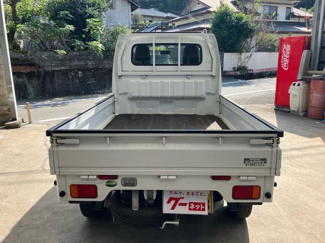 キャリイトラック KC 4WD 5速マニュアル エアコン パワステ 4WD用タイヤ4本新品 エアバッグ スペアキー バイザー 荷台マット あおりカバー 3方開(22枚目)