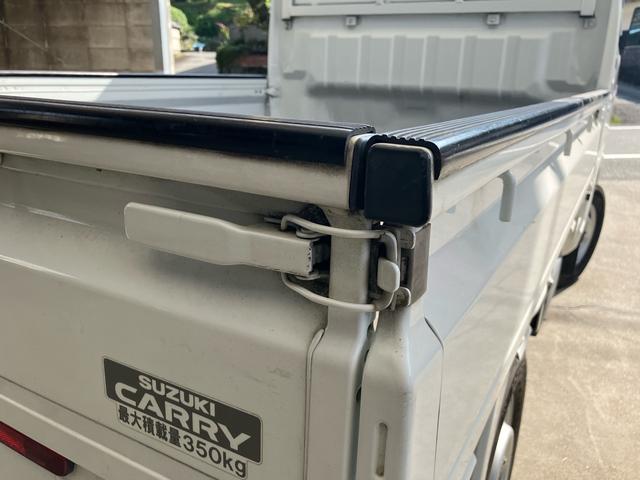 キャリイトラック KC 4WD 5速マニュアル エアコン パワステ 4WD用タイヤ4本新品 エアバッグ スペアキー バイザー 荷台マット あおりカバー 3方開(25枚目)