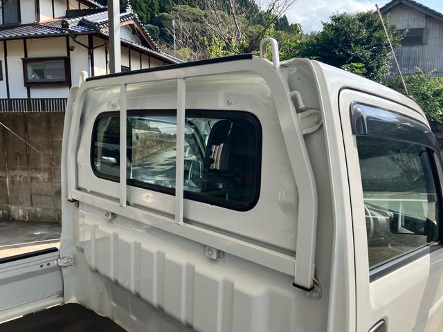 キャリイトラック KC 4WD 5速マニュアル エアコン パワステ 4WD用タイヤ4本新品 エアバッグ スペアキー バイザー 荷台マット あおりカバー 3方開(27枚目)