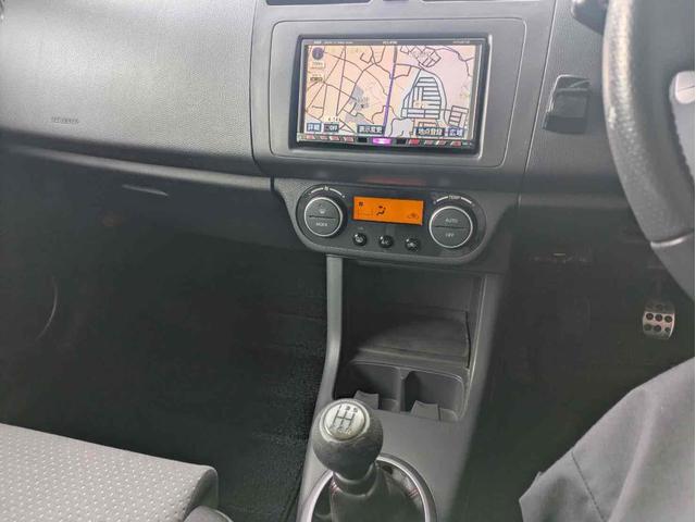 スイフト スポーツ　ＥＴＣ　ナビ　ＴＶ　アルミホイール　スマートキー　電動格納ミラー　ＭＴ　盗難防止システム　衝突安全ボディ　ＡＢＳ　ＥＳＣ　エアコン　パワーステアリング　パワーウィンドウ（8枚目）