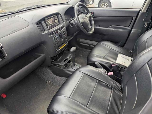 タント カスタムＲＳ　ＴＶ　ＨＩＤ　キーレスエントリー　電動格納ミラー　ベンチシート　ＡＴ　盗難防止システム　ＡＢＳ　アルミホイール　衝突安全ボディ　エアコン　パワーステアリング　パワーウィンドウ（11枚目）