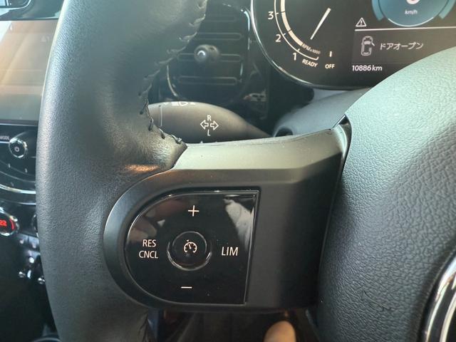 ＭＩＮＩ クーパーＳ　クラシック・トリム　禁煙車　ワンオーナー　レザーシートシートヒーター　１８インチＯＰアルミホイール　ヘッドアップディスプレイ　ワイヤレスチャージ　ＣａｒＰｌａｙ　ドライビングモード　クルコン　ＥＴＣ　ＢＣＳ認定整備保証付（13枚目）