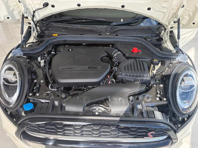 ＭＩＮＩ クーパーＳＤ　レザーシート＆シートヒーター　ＨＵＤ　ＡＣＣアクティブクルーズ　純正１７インチアルミ　ＬＥＤヘッドライト　バックカメラ　Ｂｌｕｅｔｏｏｔｈ　後付けＴＶ＆ＤＶＤ　禁煙車　ＢＣＳ認定整備保証１年（46枚目）