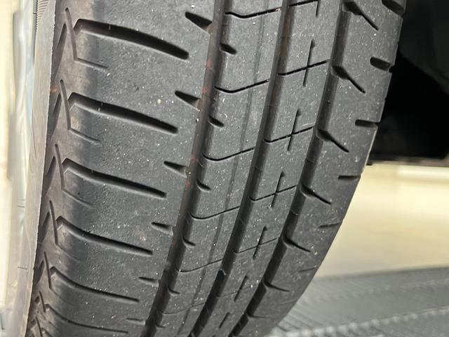 フロントタイヤ残量５．０ｍｍ程度◎