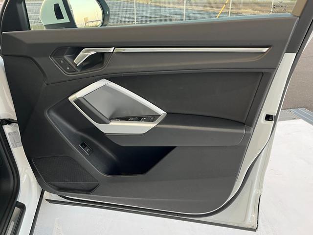 Ｑ３ ３５ＴＦＳＩアドバンスド　カープレイ　ＴＶ　Ｂｌｕｅｔｏｏｔｈ　コンビニエンス＆アシスタンスパッケージ　ＡＣＣアダプティブクルーズ　前席パワーシート＆シートヒーター　バーチャルコックピット　オートハイビーム　認定整備保証付き（16枚目）