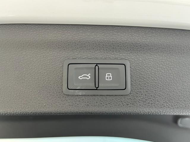 Ｑ３ ３５ＴＦＳＩアドバンスド　カープレイ　ＴＶ　Ｂｌｕｅｔｏｏｔｈ　コンビニエンス＆アシスタンスパッケージ　ＡＣＣアダプティブクルーズ　前席パワーシート＆シートヒーター　バーチャルコックピット　オートハイビーム　認定整備保証付き（33枚目）