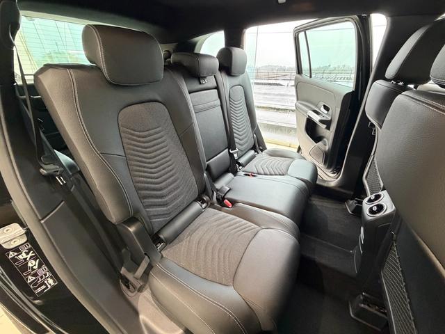 �Q��ڃV�[�g�@���N���C�j���O�A�O��X���C�h�������\�ł���