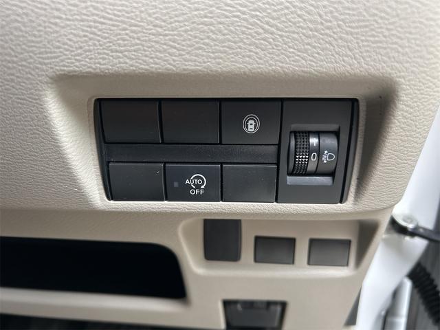 ルークス Ｓ　ＥＴＣ　バックカメラ　ナビ　クリアランスソナー　衝突被害軽減システム　オートライト　キーレスエントリー　アイドリングストップ　電動格納ミラー　ベンチシート　ＣＶＴ　盗難防止システム　ＡＢＳ　ＥＳＣ（10枚目）