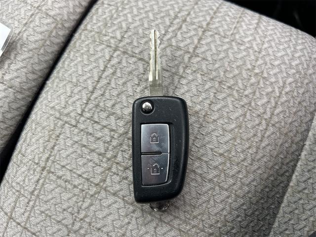 ルークス Ｓ　ＥＴＣ　バックカメラ　ナビ　クリアランスソナー　衝突被害軽減システム　オートライト　キーレスエントリー　アイドリングストップ　電動格納ミラー　ベンチシート　ＣＶＴ　盗難防止システム　ＡＢＳ　ＥＳＣ（11枚目）