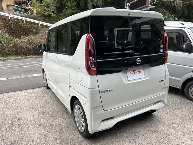 ルークス Ｓ　ＥＴＣ　バックカメラ　ナビ　クリアランスソナー　衝突被害軽減システム　オートライト　キーレスエントリー　アイドリングストップ　電動格納ミラー　ベンチシート　ＣＶＴ　盗難防止システム　ＡＢＳ　ＥＳＣ（17枚目）