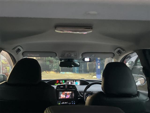 プリウス Ａ　ドライブレコーダー　ＥＴＣ　バックカメラ　ナビ　ＴＶ　クリアランスソナー　オートクルーズコントロール　レーンアシスト　パークアシスト　衝突被害軽減システム　アルミホイール　オートマチックハイビーム（38枚目）