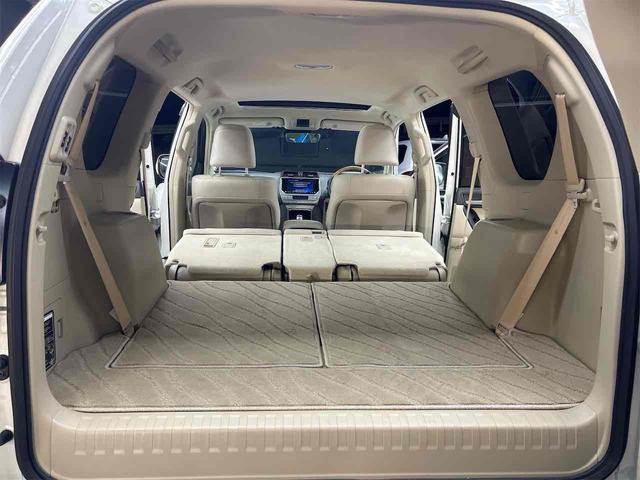 ランドクルーザープラド ＴＸ　Ｌパッケージ　４ＷＤ　ＥＴＣ　バックカメラ　クリアランスソナー　オートクルーズコントロール　レーンアシスト　パワーシート　衝突被害軽減システム　サンルーフ　ナビ　ＴＶ　オートマチックハイビーム　オートライト（24枚目）