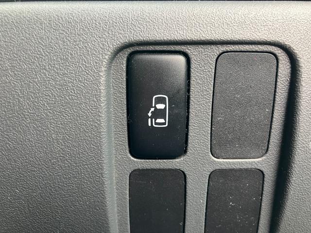 タント カスタムXリミテッド 片側電動スライドドア HID スマートキー 電動格納ミラー ベンチシート CVT 盗難防止システム ABS CD アルミホイール 衝突安全ボディ エアコン パワーステアリング パワーウィンドウ(9枚目)