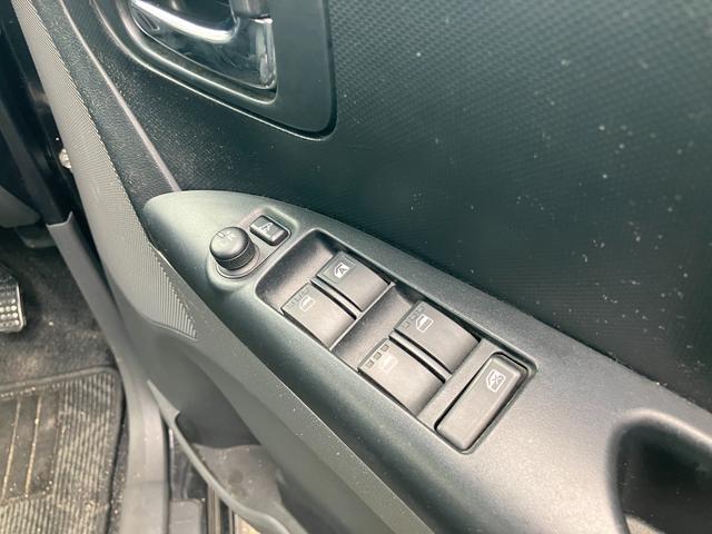 タント カスタムXリミテッド 片側電動スライドドア HID スマートキー 電動格納ミラー ベンチシート CVT 盗難防止システム ABS CD アルミホイール 衝突安全ボディ エアコン パワーステアリング パワーウィンドウ(12枚目)