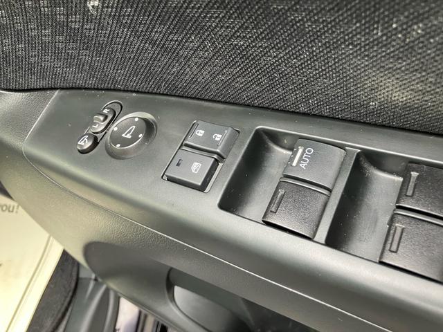 Ｎ－ＢＯＸカスタム 　左側電動スライドドア　スマートキー　プッシュスタート　ＥＴＣ　オートヘッドライト　ナビ　バックカメラ　ＴＶ　純正エアロ　アルミ　ベンチシート（14枚目）