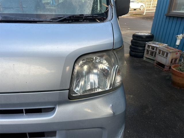 �����̑��݂�Ό��Ԃ���s�҂֒m�点����A�Â������Ƃ炵����ȂǁA��̉^�]�ŕK���d�v�ƂȂ郉�C�g�ł��B