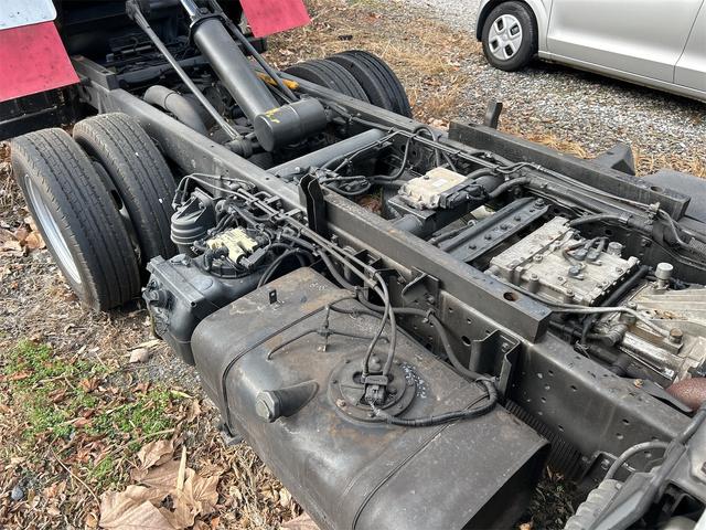 キャンター 　ＣＶＴ　後輪ダブル　ＥＴＣ　エアコン　パワーウィンドウ　運転席エアバッグ（10枚目）