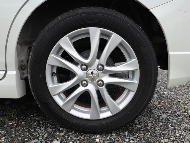 デリカＤ：２ ハイブリッドＭＺ　ＥＴＣ　全周囲カメラ　ナビ　両側電動スライドドア　オートクルーズコントロール　レーンアシスト　衝突被害軽減システム　アルミホイール　オートライト　ＨＩＤ　スマートキー　アイドリングストップ（46枚目）