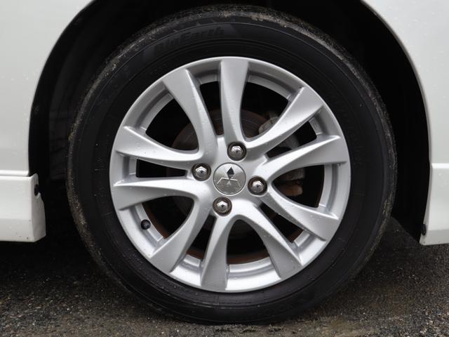 デリカＤ：２ ハイブリッドＭＺ　ＥＴＣ　全周囲カメラ　ナビ　両側電動スライドドア　オートクルーズコントロール　レーンアシスト　衝突被害軽減システム　アルミホイール　オートライト　ＨＩＤ　スマートキー　アイドリングストップ（47枚目）