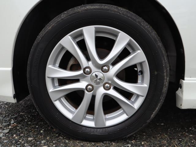 デリカＤ：２ ハイブリッドＭＺ　ＥＴＣ　全周囲カメラ　ナビ　両側電動スライドドア　オートクルーズコントロール　レーンアシスト　衝突被害軽減システム　アルミホイール　オートライト　ＨＩＤ　スマートキー　アイドリングストップ（48枚目）