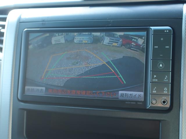ヴェルファイア ２．４Ｚ　プラチナセレクションＩＩ　ＥＴＣ　バックカメラ　ナビ　ＴＶ　クリアランスソナー　両側電動スライドドア　ＨＩＤ　電動リアゲート　スマートキー　電動格納ミラー　後席モニター　３列シート　オットマン　ＣＶＴ　アルミホイール（9枚目）