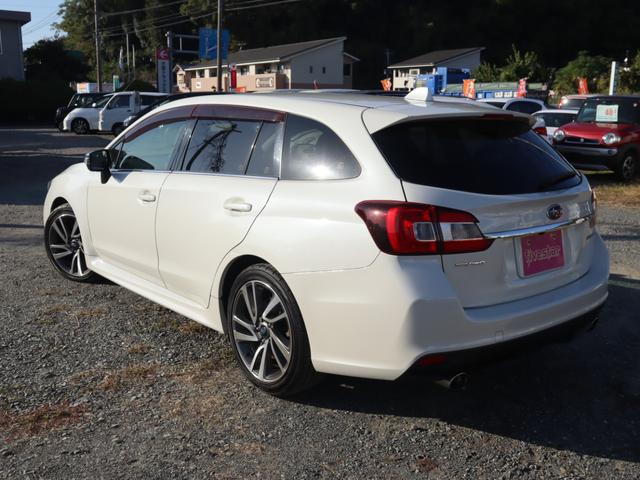 レヴォーグ １．６ＧＴ－Ｓアイサイト　２年保証付　レザーシート　４ＷＤ　ＥＴＣ　ナビ　オートクルーズコントロール　レーンアシスト　衝突被害軽減システム　オートライト　ＬＥＤヘッドランプ　パワーシート　スマートキー　シートヒーター（4枚目）