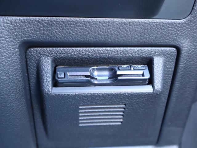 レヴォーグ １．６ＧＴ－Ｓアイサイト　２年保証付　レザーシート　４ＷＤ　ＥＴＣ　ナビ　オートクルーズコントロール　レーンアシスト　衝突被害軽減システム　オートライト　ＬＥＤヘッドランプ　パワーシート　スマートキー　シートヒーター（9枚目）