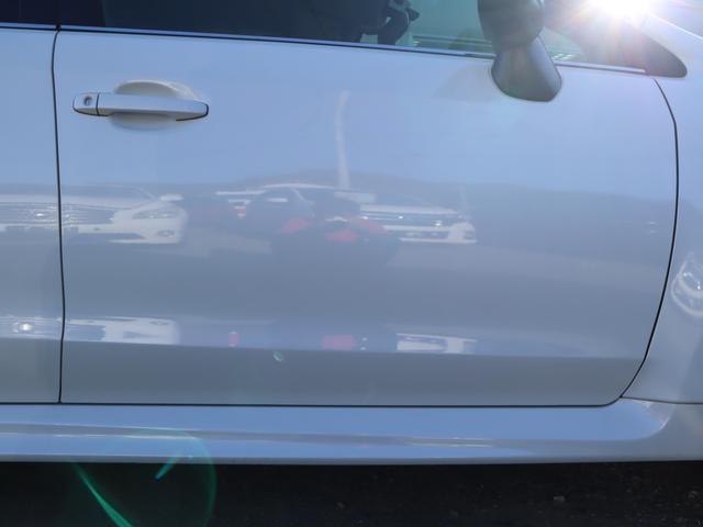 レヴォーグ １．６ＧＴ－Ｓアイサイト　２年保証付　レザーシート　４ＷＤ　ＥＴＣ　ナビ　オートクルーズコントロール　レーンアシスト　衝突被害軽減システム　オートライト　ＬＥＤヘッドランプ　パワーシート　スマートキー　シートヒーター（31枚目）