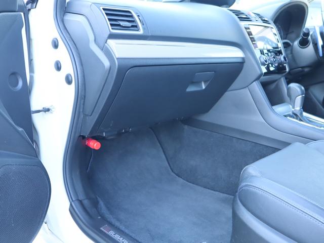 レヴォーグ １．６ＧＴ－Ｓアイサイト　２年保証付　レザーシート　４ＷＤ　ＥＴＣ　ナビ　オートクルーズコントロール　レーンアシスト　衝突被害軽減システム　オートライト　ＬＥＤヘッドランプ　パワーシート　スマートキー　シートヒーター（52枚目）