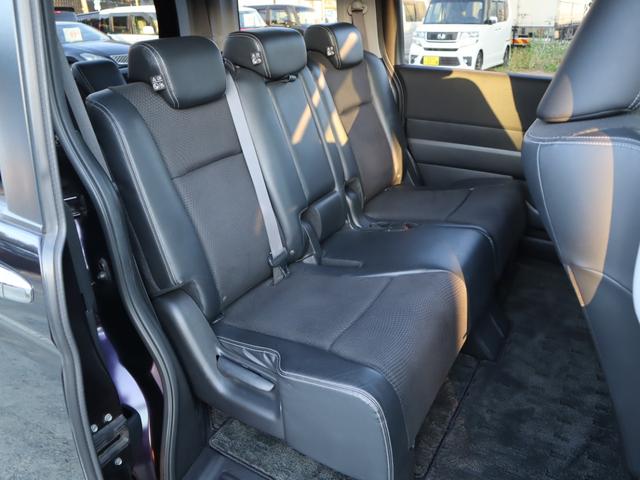 ステップワゴンスパーダ Z クールスピリット 2年保証付 ETC バックカメラ ナビ TV オートクルーズコントロール 両側電動スライドドア オートライト HID スマートキー アイドリングストップ 電動格納ミラー 後席モニター 3列シート(33枚目)