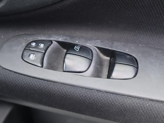 セレナ ハイウェイスターS-HVアドバンスドセーフティパック 2年保証付 ETC 全周囲カメラ ナビ クリアランスソナー オートクルーズコントロール レーンアシスト 衝突被害軽減システム 両側電動スライドドア オートライト スマートキー 電動格納ミラー(18枚目)