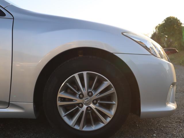 クラウン ロイヤルサルーン スペシャルナビパッケージ ETC オートクルーズコントロール バックカメラ ナビ アルミホイール オートライト HID AT スマートキー 電動格納ミラー 盗難防止システム CD ミュージックプレイヤー接続可 衝突安全ボディ(22枚目)