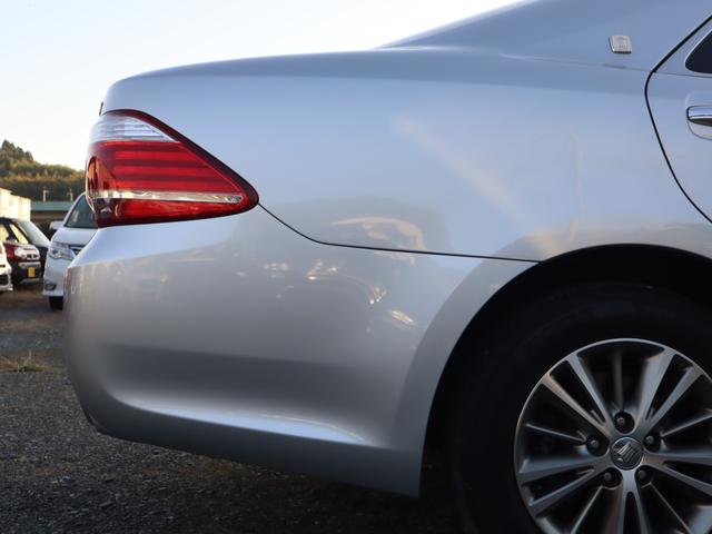 クラウン ロイヤルサルーン スペシャルナビパッケージ ETC オートクルーズコントロール バックカメラ ナビ アルミホイール オートライト HID AT スマートキー 電動格納ミラー 盗難防止システム CD ミュージックプレイヤー接続可 衝突安全ボディ(41枚目)