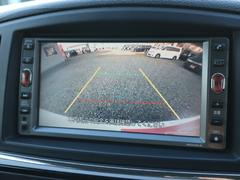 ★バックカメラ★運転席から画面上で安全確認ができます。駐車が苦手な方にもオススメな便利機能です♪ 2