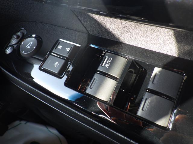 Ｎ－ＢＯＸカスタム Ｌターボ　衝突被害軽減ブレーキ　ＢｌｕｅｔｏｏｔｈナビＴＶ　バックカメラ　障害物センサー　オートマチックハイビーム　アクセル踏み間違い防止装置　レーンキープアシスト　横滑り防止装置　ドライブレコーダー（27枚目）