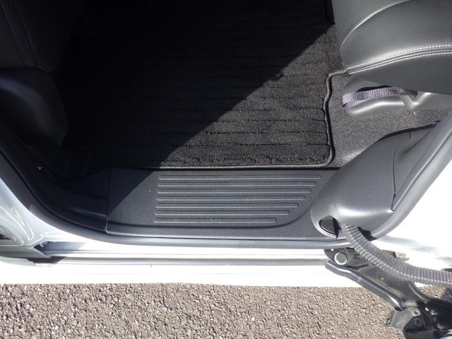 Ｎ－ＢＯＸカスタム Ｌターボ　衝突被害軽減ブレーキ　ＢｌｕｅｔｏｏｔｈナビＴＶ　バックカメラ　障害物センサー　オートマチックハイビーム　アクセル踏み間違い防止装置　レーンキープアシスト　横滑り防止装置　ドライブレコーダー（45枚目）