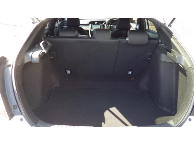 シビック ハッチバック 衝突被害軽減ブレーキ Bluetoothナビ バックカメラ アイドリングストップ オートマチックハイビーム レーンキープアシスト 横滑り防止装置 ドライブレコーダー カーテンエアバッグ(21枚目)