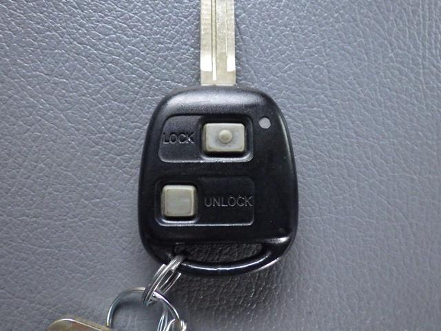 タウンエースバン  ETC バックカメラ ナビ 両側スライドドア キーレスエントリー 電動格納ミラー チップアップシート AT エアコン パワーウィンドウ(10枚目)