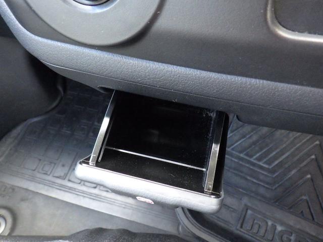 タウンエースバン GL 衝突被害軽減ブレーキ BluetoothナビTV アイドリングストップ 障害物センサー オートマチックハイビーム アクセル踏み間違い防止装置 レーンキープアシスト 横滑り防止装置 ETC(17枚目)